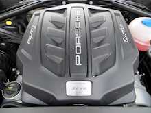 Porsche Macan Turbo - Thumb 23