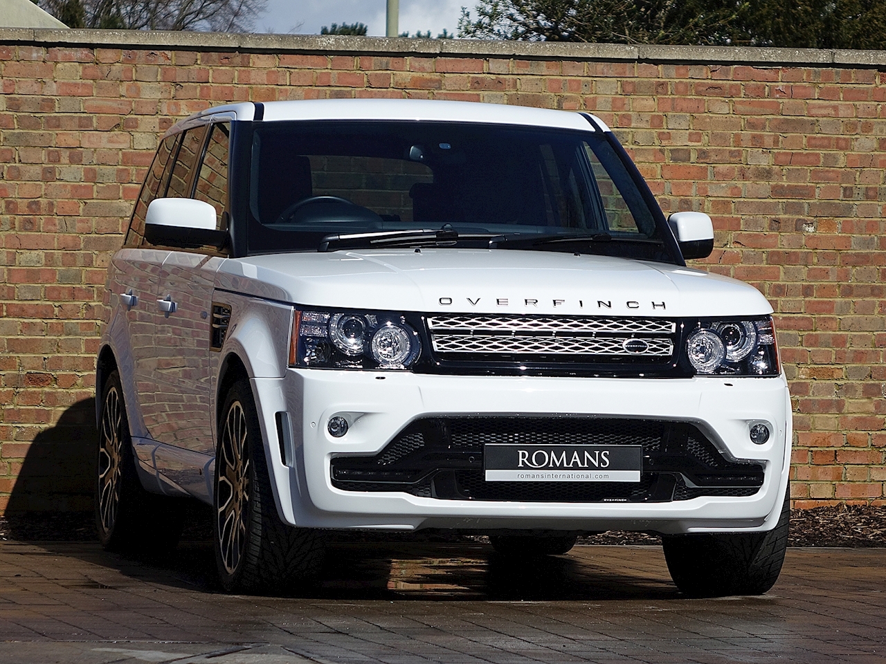 13 Used Land Rover Range Rover Sport 3 0 Sdv6 Hse Overfin Fuji White