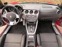 Alfa Romeo 8C Spider - Thumb 12