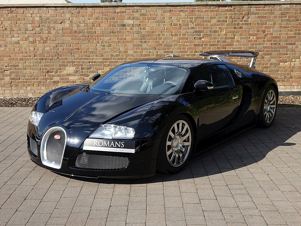 2007 Used Bugatti Veyron 16.4 | Single Tone Black