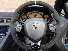 Lamborghini Aventador SV Roadster - Thumb 7