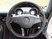 Mercedes-Benz SLS AMG GT - Thumb 22
