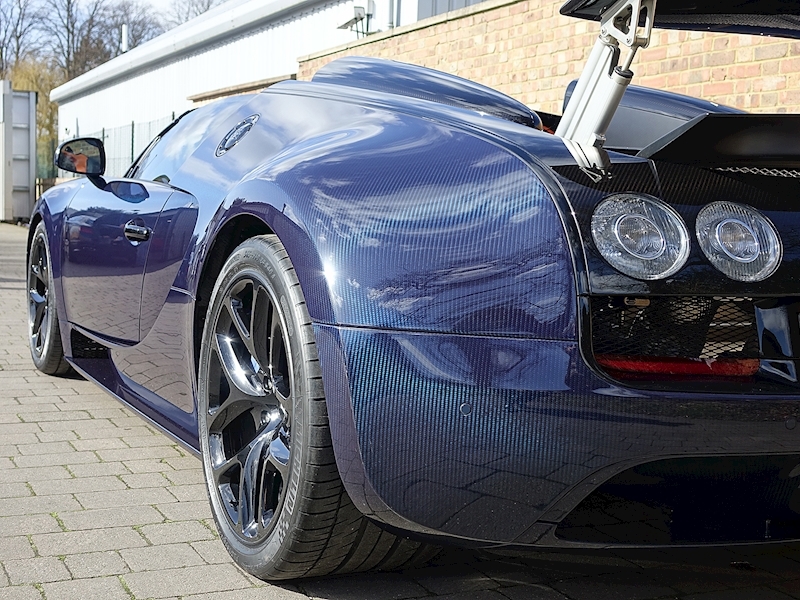 2014 Used Bugatti Veyron Grand Sport Vitesse | Blue Black Exposed Blue