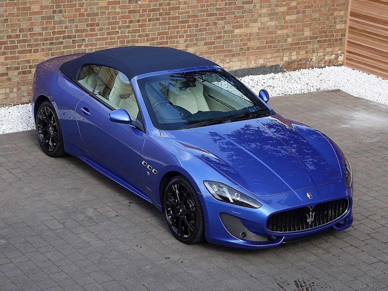 2017 Used Maserati Grancabrio Sport Sofiticato Blue