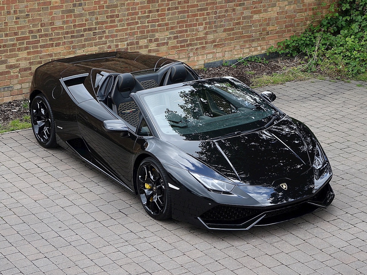 2017 Used Lamborghini Huracan Spyder | Nero Helene