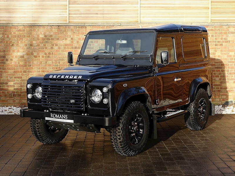 Land rover defender 2016