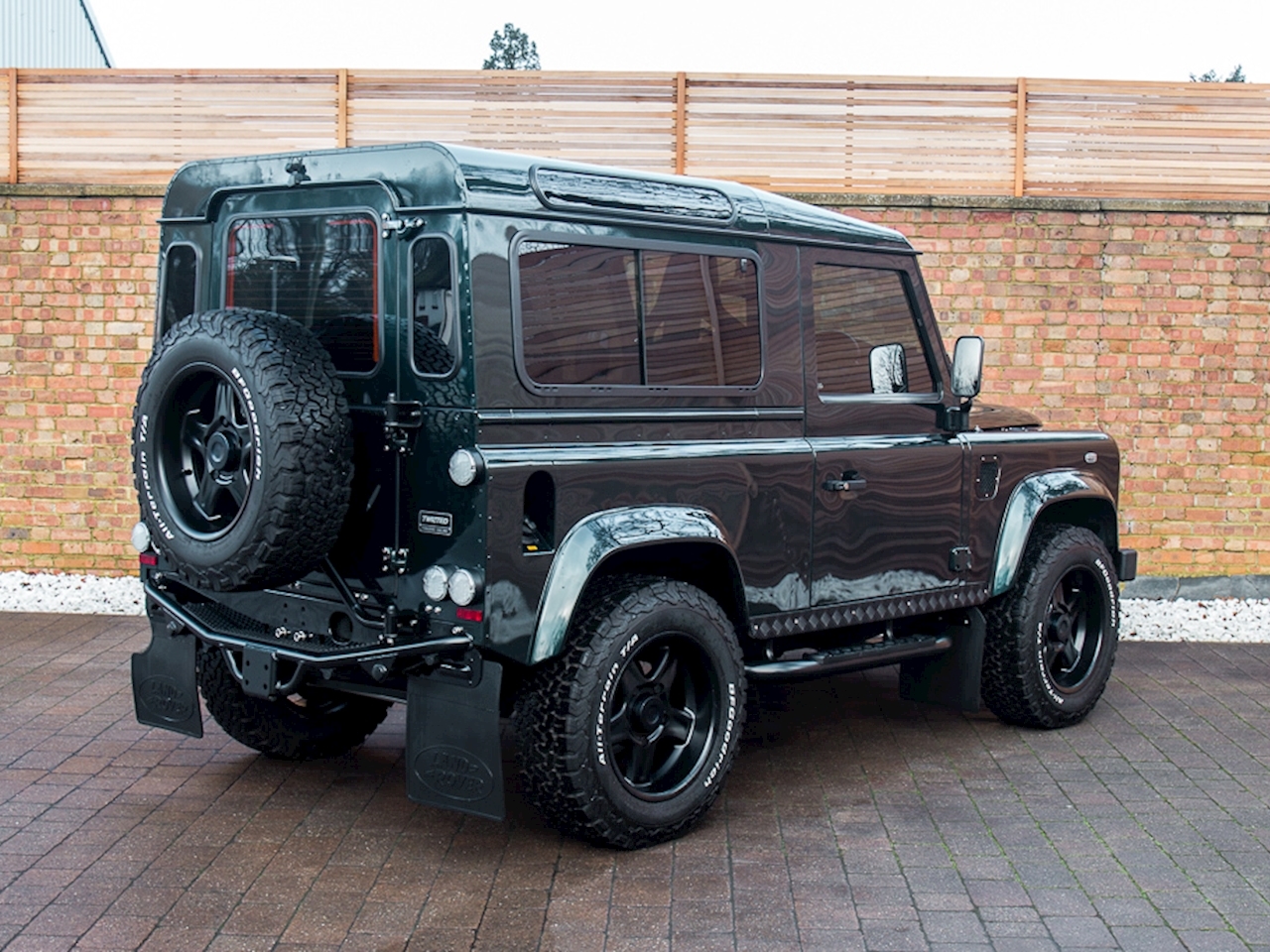 2015 Used Land Rover Defender 90 Td Xs Station Wagon