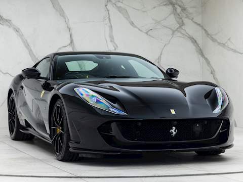 Ferrari 812 Superfast V12