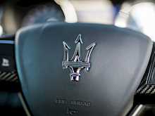 Maserati Quattroporte DV6 - Thumb 16