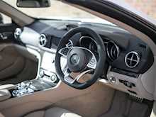 Mercedes-Benz AMG SL63 - Thumb 12