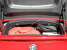 Alfa Romeo 8C Spider - Thumb 27