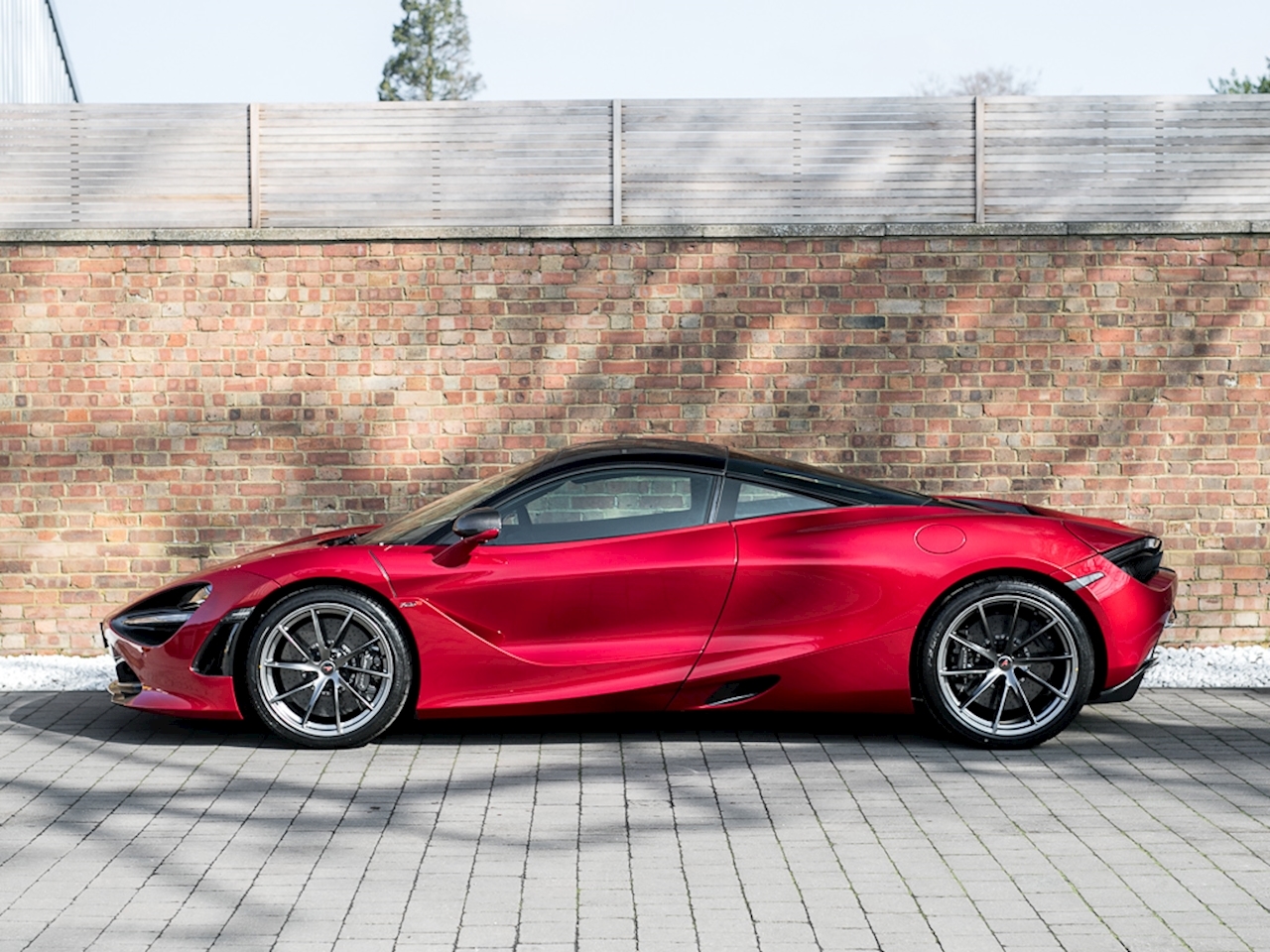 MCLAREN 720s серый