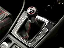 Volkswagen Golf GTI - Thumb 15