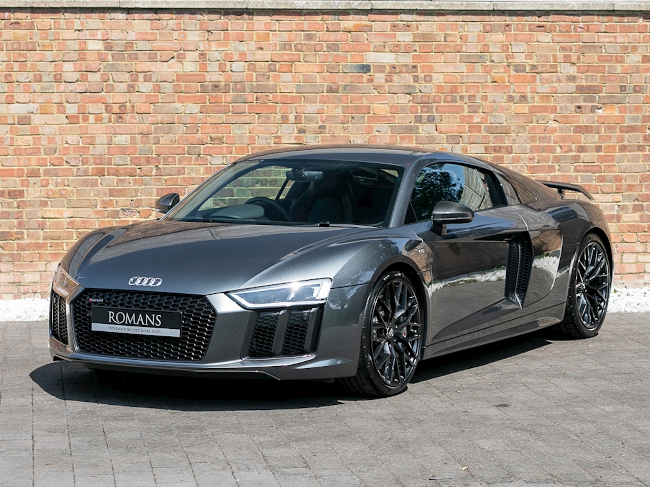 Audi r8 Gray