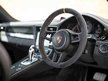 Porsche 911 (991) GT2 RS - Thumb 10