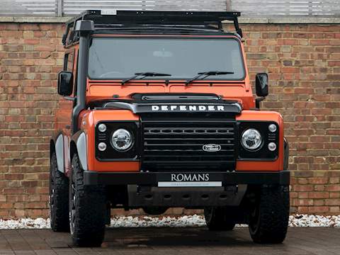 Land Rover Defender 90 Adventure