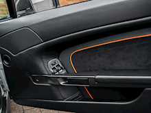 Aston Martin Vantage V12 AMR - Thumb 18