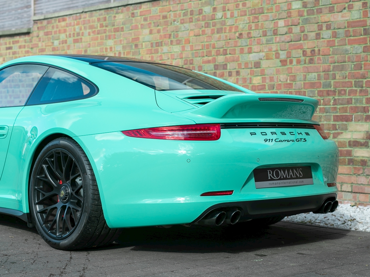 Porsche mint green