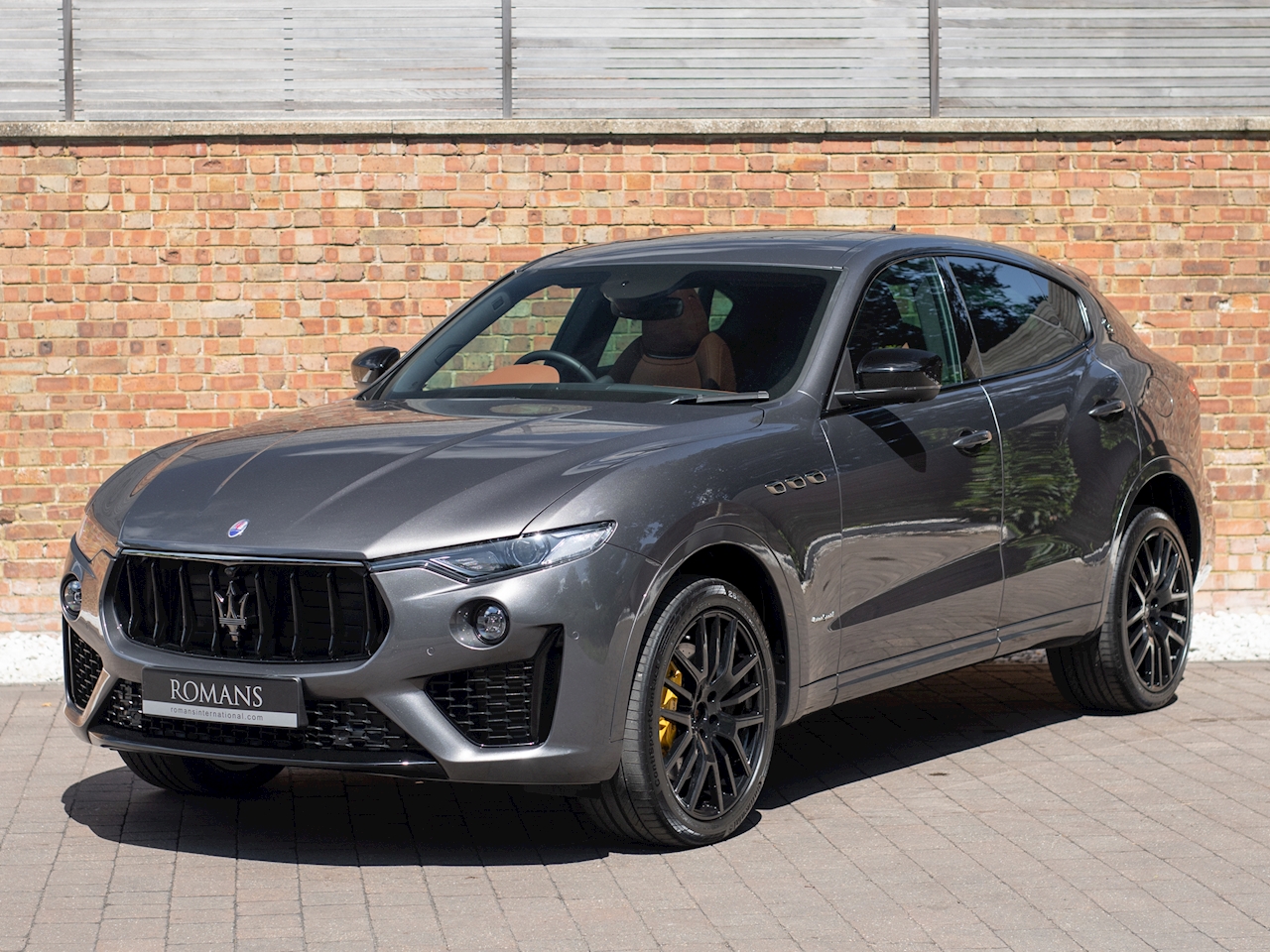 Maserati gransport levante