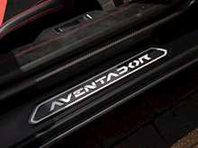 Lamborghini Aventador LP750-4 SV Roadster - Thumb 23