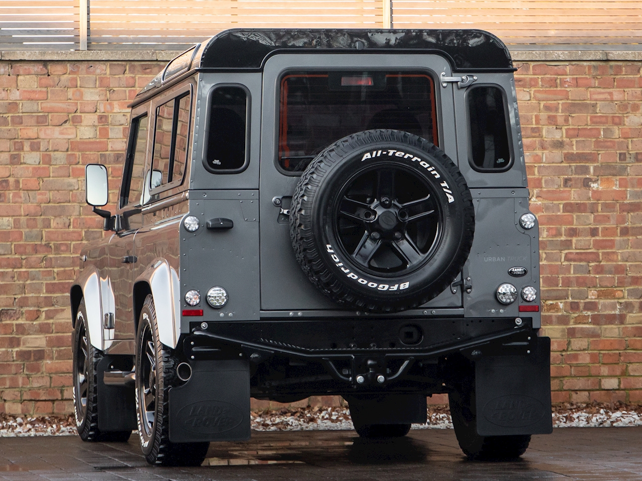 Continu inschakelen verwarring 2014 Used Land Rover Defender 90 Urban Td Xs Station Wagon | Corris Grey