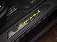 Porsche Cayenne Turbo S E-Hybrid Coupe - Thumb 21