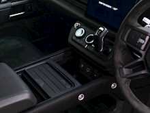Land Rover Defender 110 V8 Bond Edition - Thumb 19