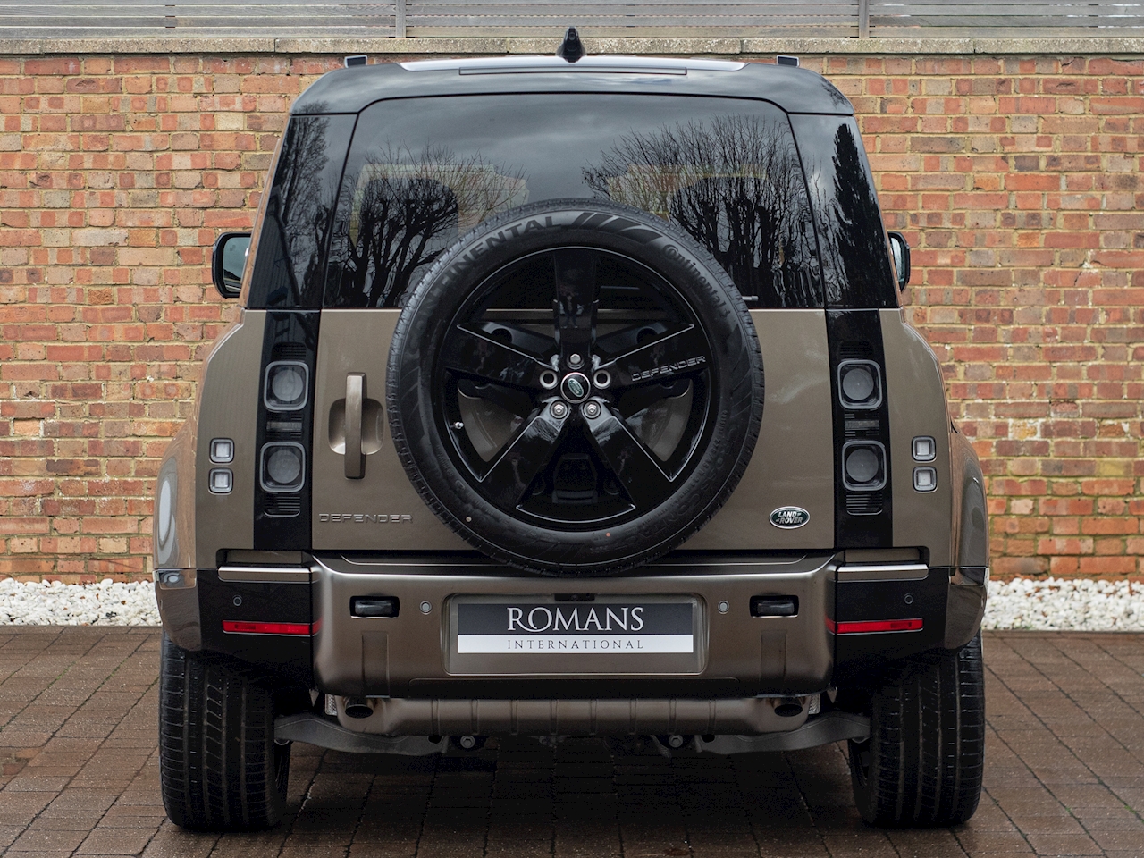 2020 Used Land Rover Defender X | Gondwana stone