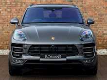 Porsche Macan Turbo - Thumb 3