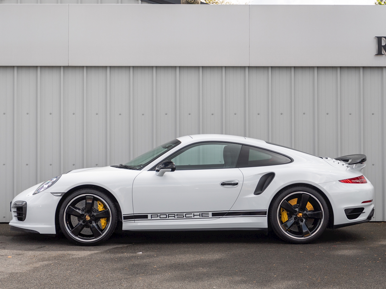 14 Used Porsche 911 T 991 Turbo S White