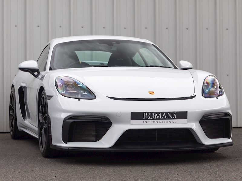 4.0 GT4 Coupe 2dr Petrol Manual (s/s) (420 ps)