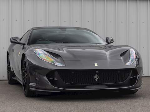 Ferrari 812 Superfast V12