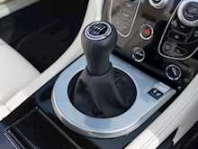 Aston Martin V12 Vantage S Roadster - Thumb 20