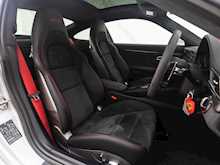 Porsche 911 (991.2) Carrera 4 GTS - Thumb 9