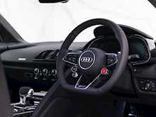 Audi R8 V10 Performance Carbon Black - Thumb 7