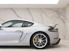 Porsche 718 Cayman GT4 - Thumb 25