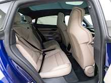 Porsche Taycan Turbo - Thumb 13