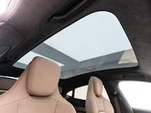 Porsche Taycan Turbo - Thumb 10