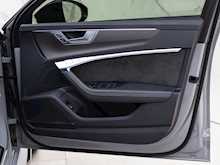 Audi RS6 Avant Carbon Black Urban - Thumb 21