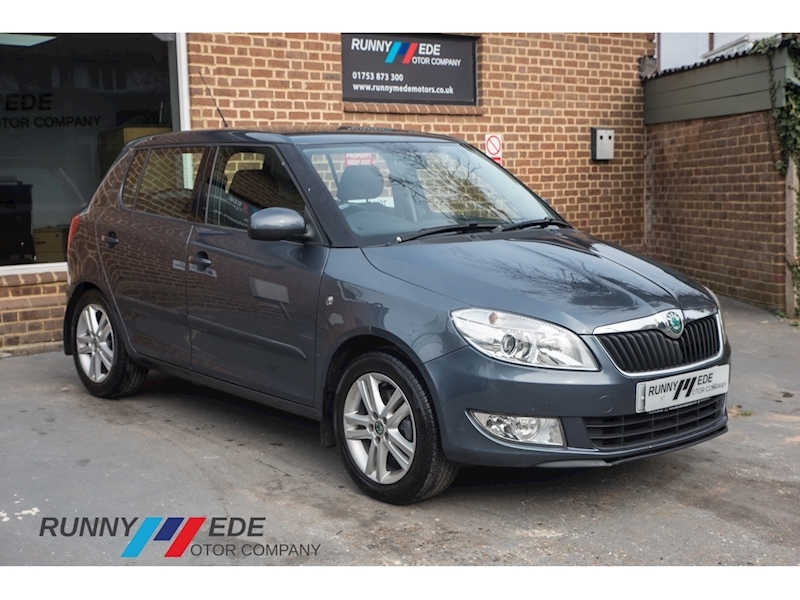 1.6 TDI Elegance Hatchback 5dr Diesel Manual (109 g/km, 105 bhp)
