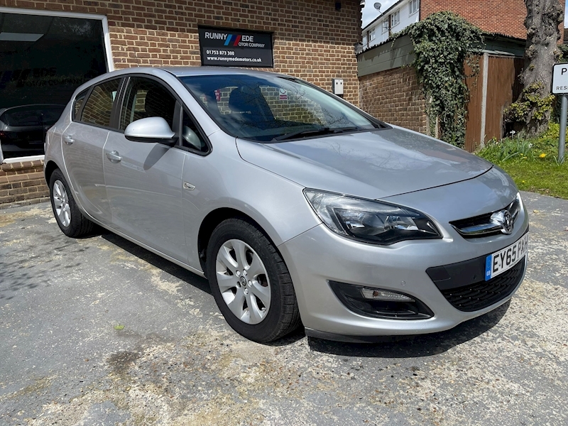 1.6i Design Hatchback 5dr Petrol Auto Euro 6 (115 ps)