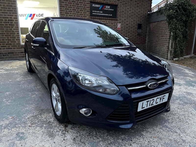 1.6 Zetec Hatchback 5dr Petrol Powershift Euro 5 (125 ps)