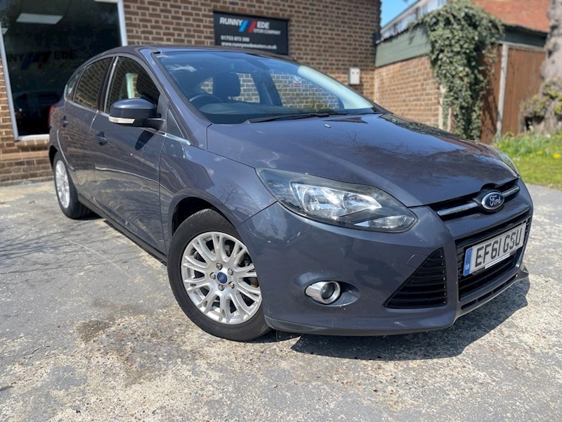 1.6 Titanium Hatchback 5dr Petrol Powershift Euro 5 (125 ps)