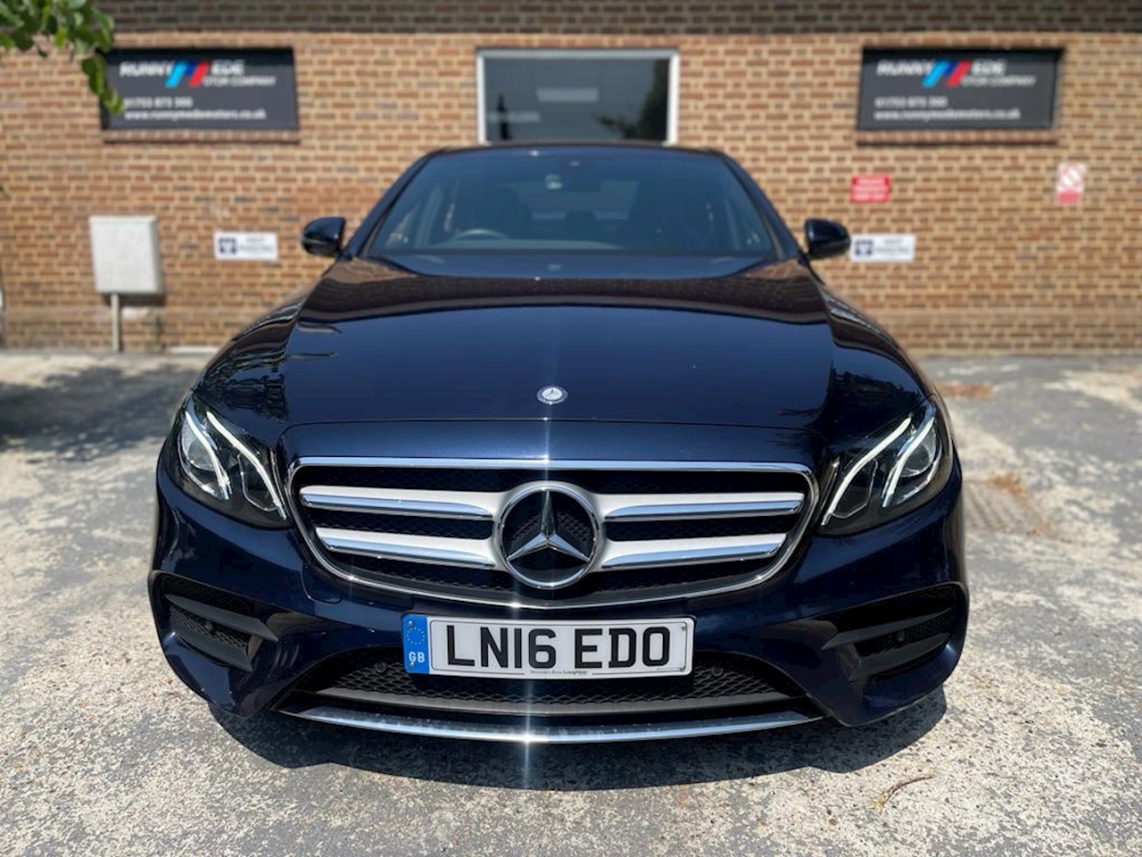 2.0 E220d AMG Line Saloon 4dr Diesel G-Tronic+ Euro 6 (s/s) (194 ps)