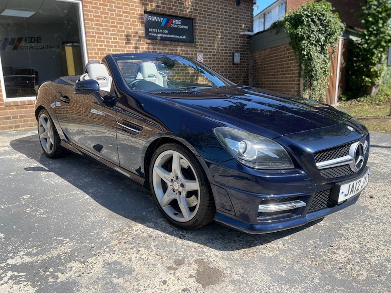 1.8 SLK200 BlueEfficiency AMG Sport Convertible 2dr Petrol G-Tronic+ Euro 5 (s/s) (184 ps)