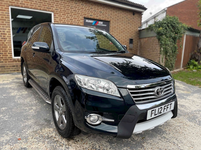 2.0 V-Matic XT-R SUV 5dr Petrol Multidrive S 4WD Euro 5 (158 ps)