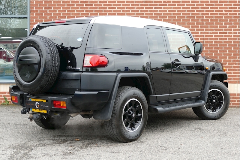 Used 2016 Toyota FJ Cruiser 4.0 Estate Petrol For Sale in Derbyshire ...