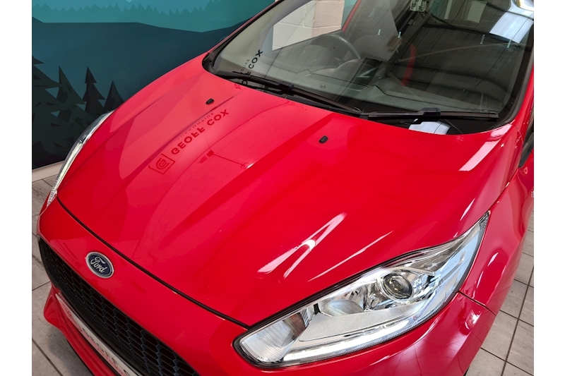 Used 2017 Ford 1.0 T EcoBoost ST-Line Red Edition Hatchback 3dr Petrol