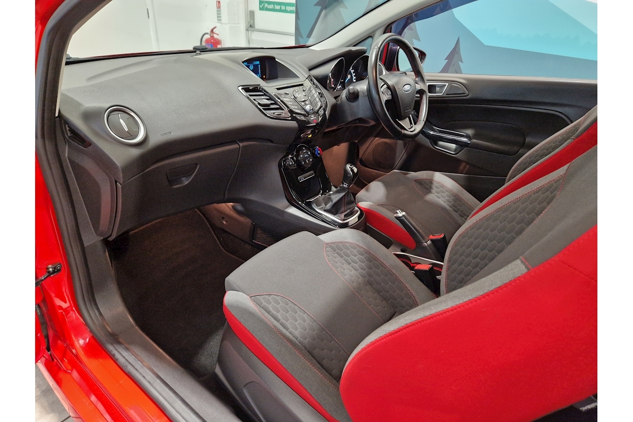 Used 2015 Ford Fiesta T EcoBoost Zetec S For Sale (U6804) | Geoff Cox