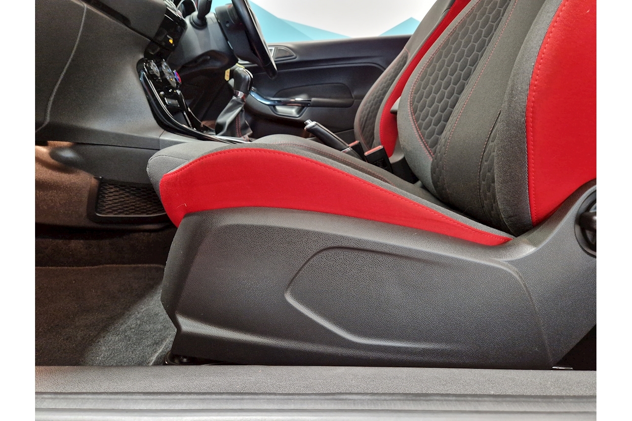 Used 2015 Ford Fiesta T EcoBoost Zetec S For Sale (U6804) | Geoff Cox